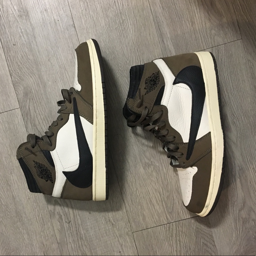 Travis Scott air Jordan 1’s
